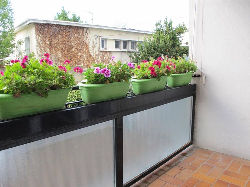 VENDU ! APPARTEMENT avec BALCON et PARKING situé au HAVRE - secteur SANVIC ÉGLISE (76620)