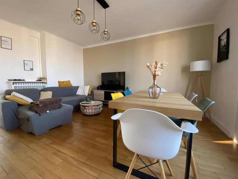 Appartement T4 avec BALCON offrant VUE DÉGAGÉE idéalement situé à 5min à PIED de LA PLAGE au HAVRE (76600)