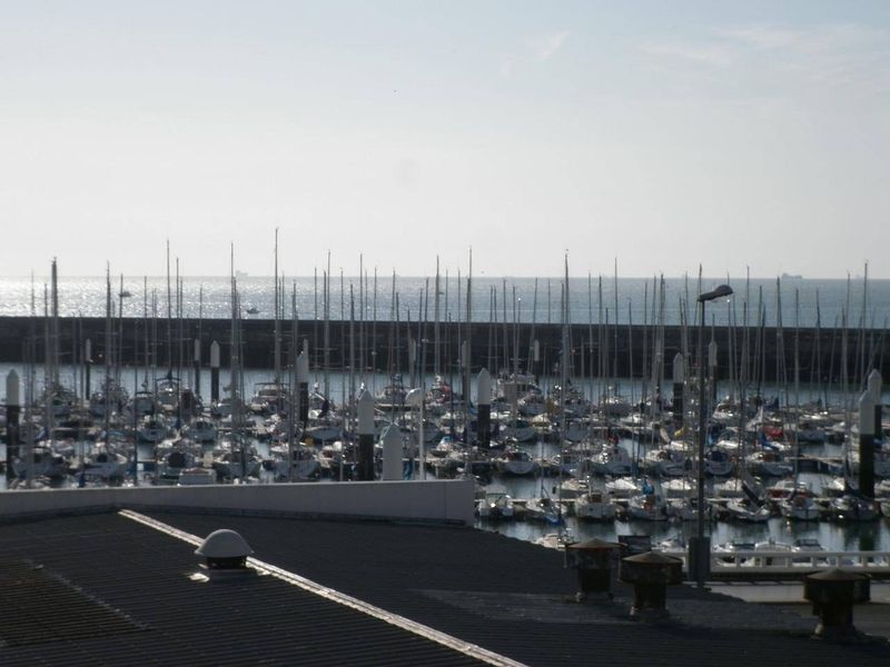 BEL APPARTEMENT PERRET F3 avec BALCON SUD situé en CENTRE VILLE DU HAVRE, proche MER (76600)