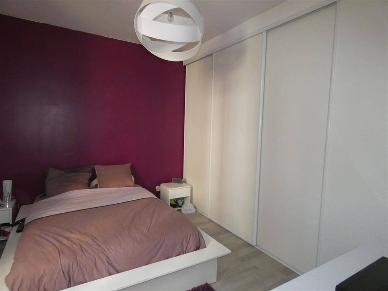 TRÈS BEL APPARTEMENT T4 avec BALCON idéalement situé en HYPER CENTRE DU HAVRE (76600), à 2 pas de COTY