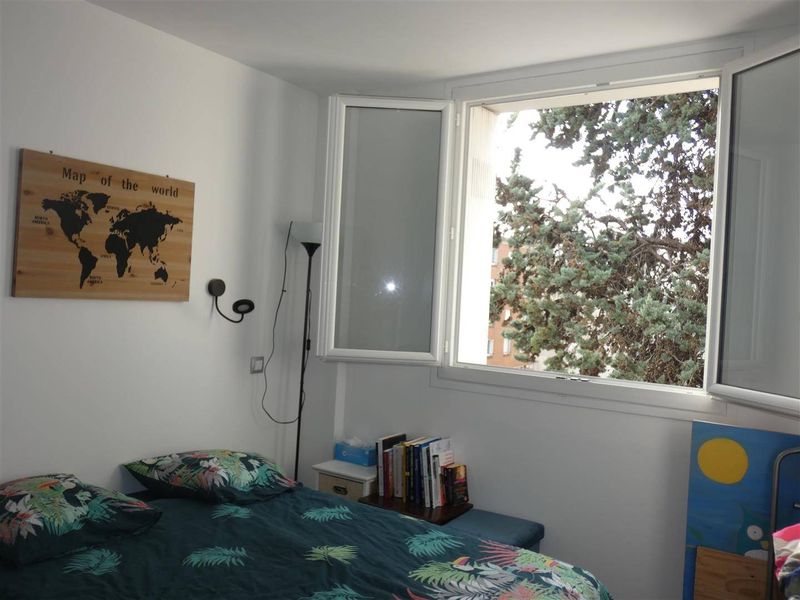 APPARTEMENT T3 avec BALCON SUD + PARKING idéalement situé en CENTRE VILLE - SAINT ROCH (76600)