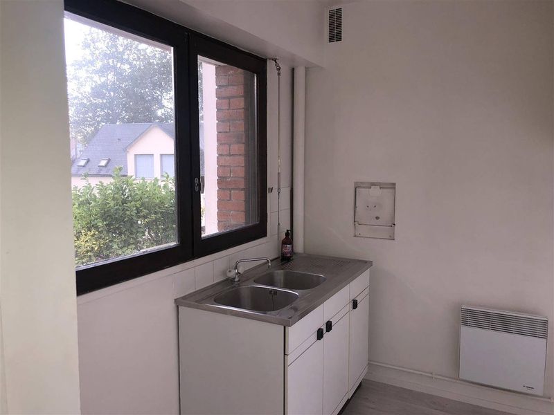 À vendre, STUDIO avec GARAGE situé à SANVIC (76620), proche institution SAINT-JOSEPH