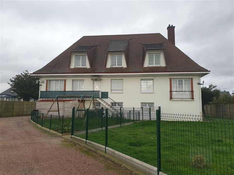 BEL APPARTEMENT T3 en PARFAIT ÉTAT situé à SAINT ROMAIN DE COLBOSC (76430) - CENTRE