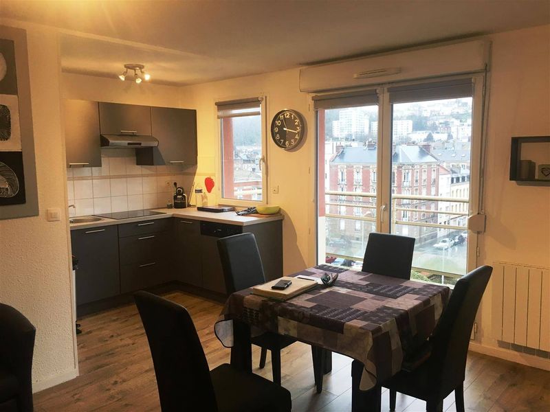 À vendre, APPARTEMENT T3 avec BALCON et STATIONNEMENT situé proche UNIVERSITÉ DU HAVRE (76600)