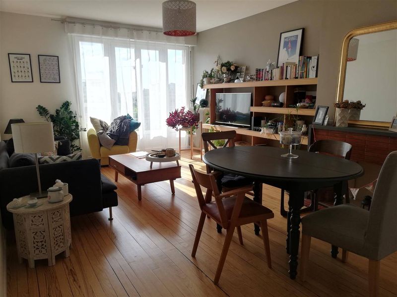 TRÈS BEL APPARTEMENT avec BALCON PLEIN OUEST idéalement situé en CENTRE VILLE DU HAVRE (76600), proche PLAGE