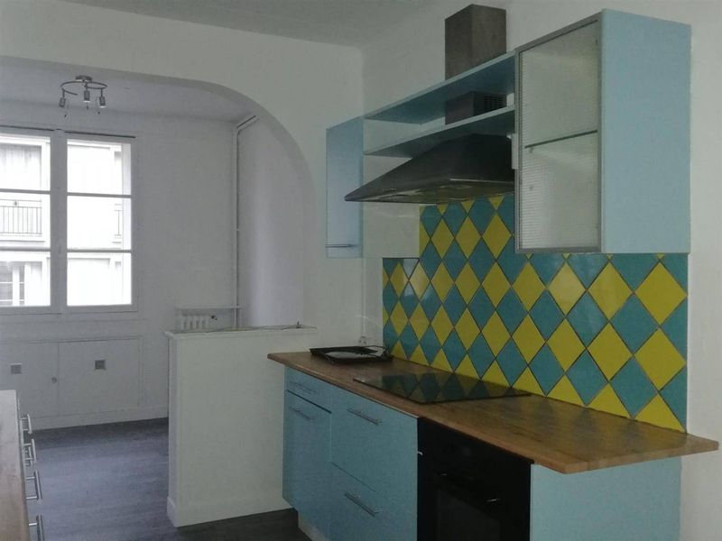 À vendre, SPACIEUX APPARTEMENT PERRET T2 idéalement situé en CENTRE VILLE DU HAVRE (76600), secteur privilégié à SAINT ROCH