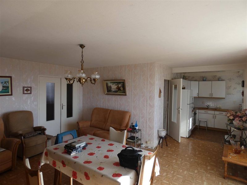 APPARTEMENT T3 avec BALCON + ASCENSEUR + PARKING à vendre au HAVRE - proche PLACE SAINTE CÉCILE (76610)