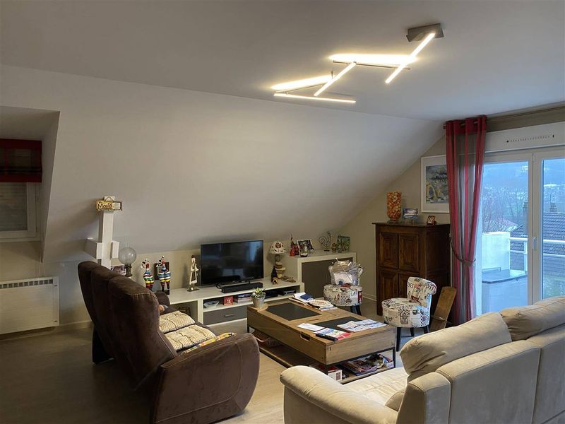 Appartement spacieux T4 avec balcon, ascenseur et double garage en vente à Montivilliers (76290), proche Le Havre (76600)