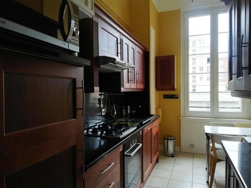 À vendre, APPARTEMENT PERRET T4 en BON ÉTAT situé en CENTRE VILLE DU HAVRE - secteur SAINT ROCH (76600)