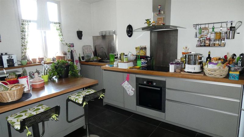 SPACIEUX APPARTEMENT style HAUSSMANNIEN idéalement situé en CENTRE VILLE DU HAVRE - proche PALAIS DE JUSTICE (76600)