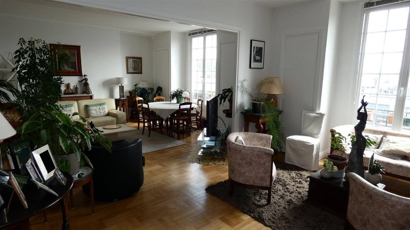 SPACIEUX APPARTEMENT style HAUSSMANNIEN idéalement situé en CENTRE VILLE DU HAVRE - proche PALAIS DE JUSTICE (76600)