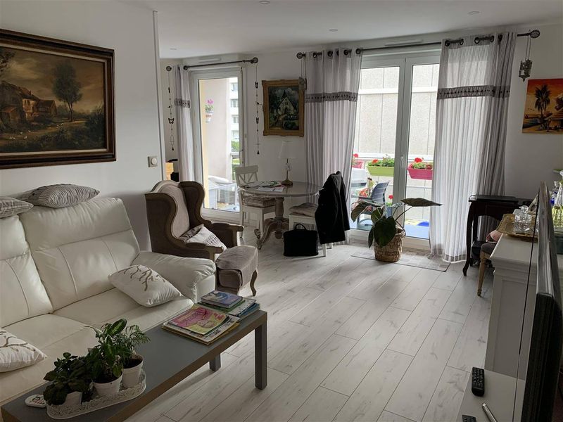 À vendre, APPARTEMENT T3 avec 2 BALCONS et ASCENSEUR idéalement situé au HAVRE (76600), secteur PLAGE