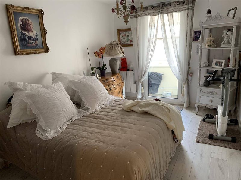 À vendre, APPARTEMENT T3 avec 2 BALCONS et ASCENSEUR idéalement situé au HAVRE (76600), secteur PLAGE