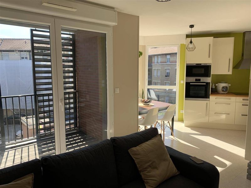 À vendre, APPARTEMENT T3 avec LOGGIA et STATIONNEMENT situé au HAVRE - quartier DOCKS (76600)