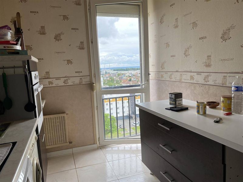 À vendre, SPACIEUX APPARTEMENT T4 avec BELLE VUE DÉGAGÉE situé au HAVRE - secteur proche MONT GAILLARD (76620)