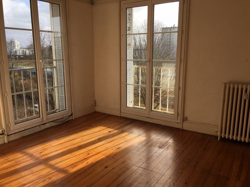 À vendre, LUMINEUX APPARTEMENT PERRET T4 situé au HAVRE - GRAVILLE, proche de la PLACE (76600) - écoles, transports et commerces !