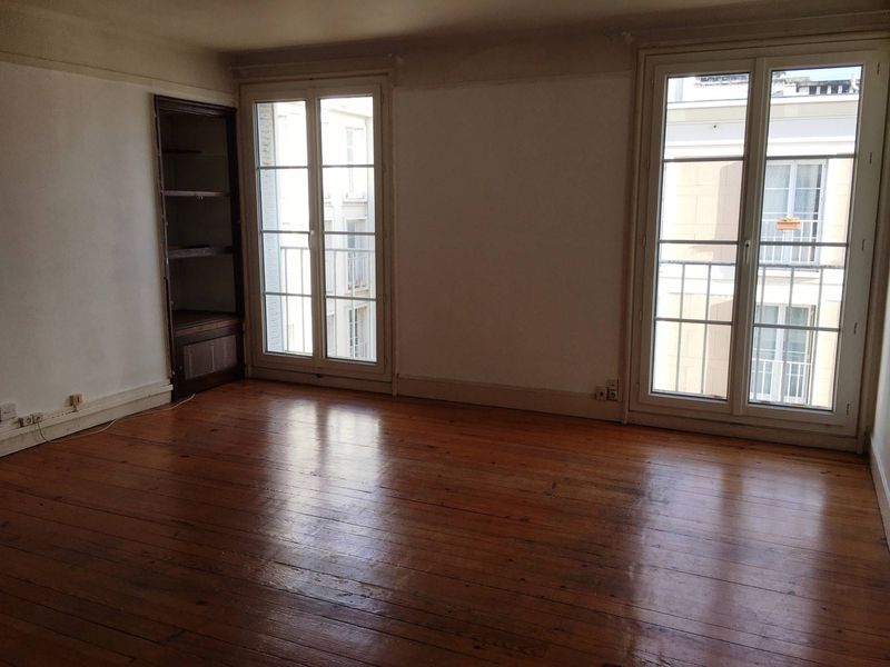 À vendre, LUMINEUX APPARTEMENT PERRET T4 situé au HAVRE - GRAVILLE, proche de la PLACE (76600) - écoles, transports et commerces !