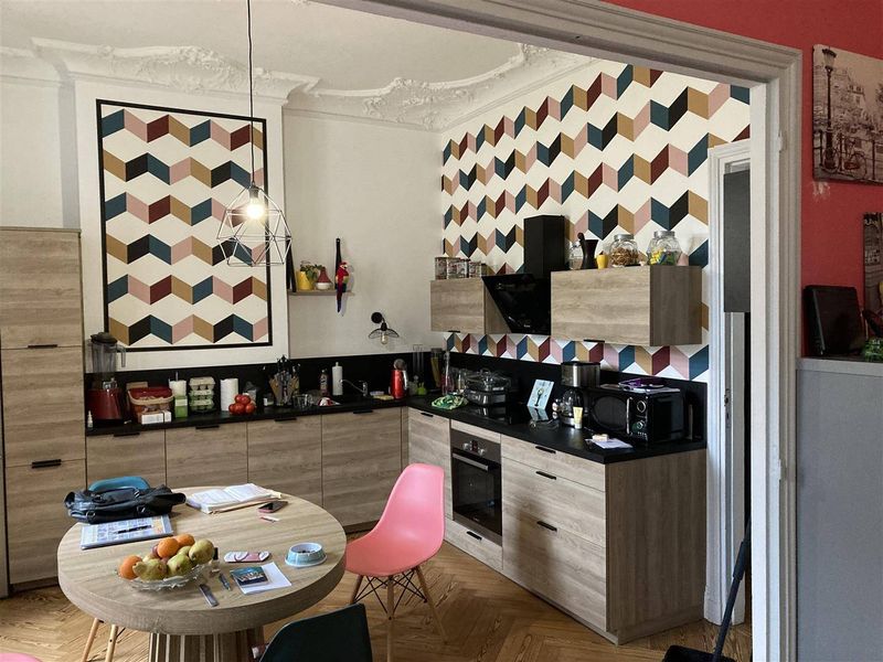 Spacieux APPARTEMENT de style HAUSSMANNIEN situé au HAVRE (76600) sur le secteur COTY, à vendre