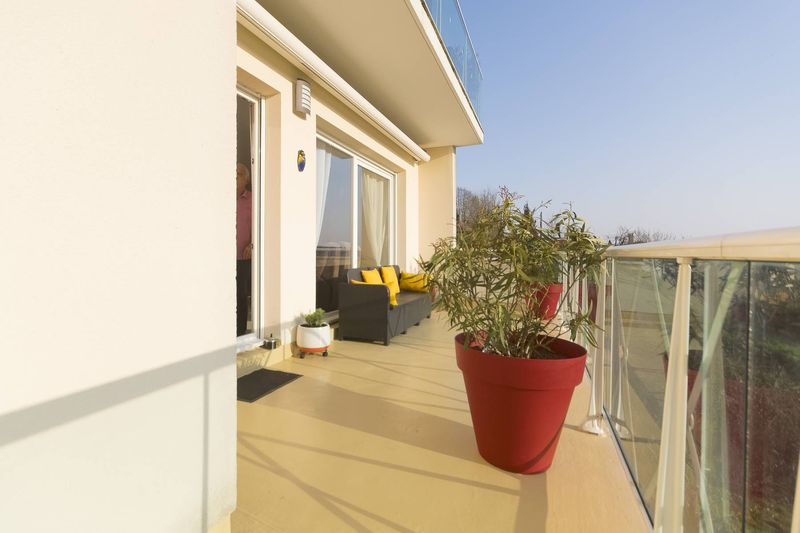 À vendre, APPARTEMENT dans Résidence de standing avec PISCINE à MONTIVILLIERS (76290)