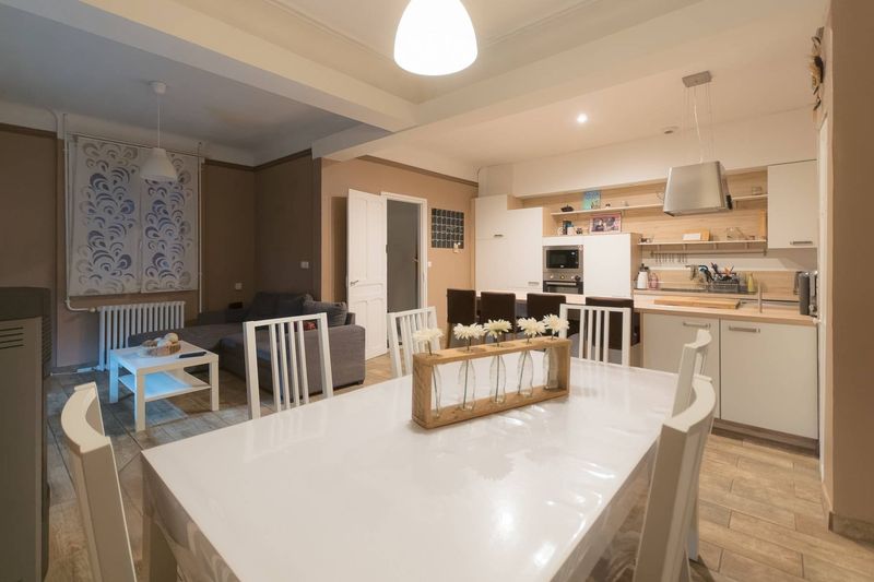 VENDU ! BEL APPARTEMENT ATYPIQUE de PLAIN-PIED sur PARC ARBORÉ situé CENTRE de GRUCHET-LE-VALASSE (76210)