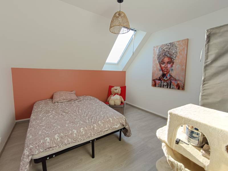 Appartement DUPLEX T4 au dernier étage d'une copropriété entretenue à HARFLEUR (76700)