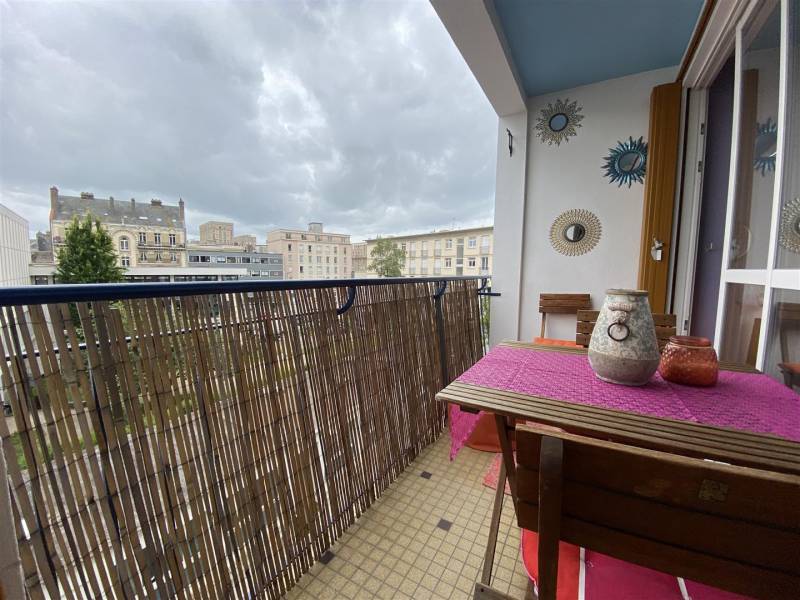 VENDU ! HÔTEL DE VILLE - Appartement volume T3 avec BALCON et GARAGE très bien situé en plein coeur du centre-ville du HAVRE (76600)