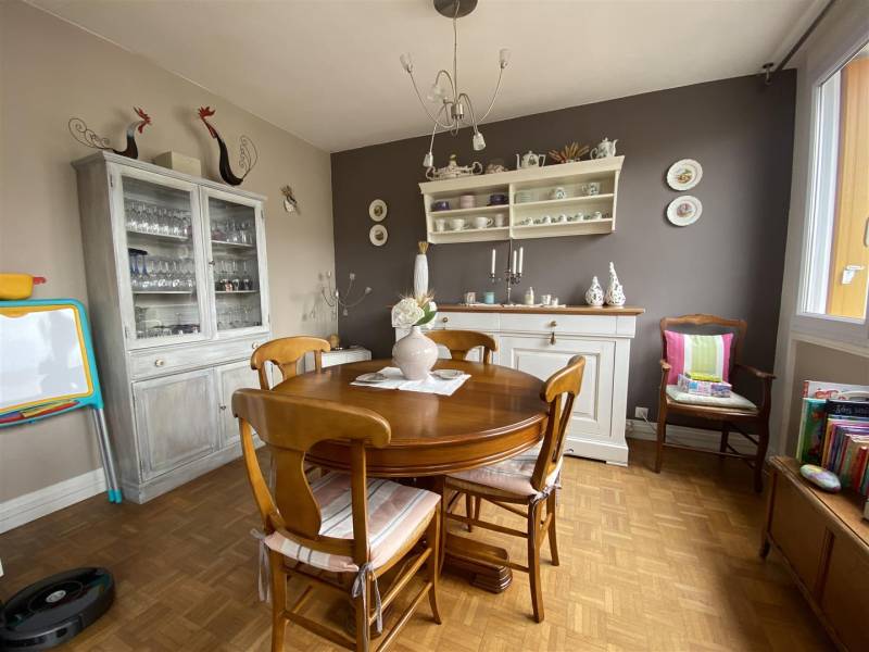 VENDU ! HÔTEL DE VILLE - Appartement volume T3 avec BALCON et GARAGE très bien situé en plein coeur du centre-ville du HAVRE (76600)