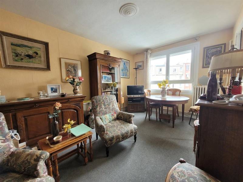 SECTEUR PLAGE - Appartement volume T2 avec CAVE et PARKING à 2 pas de la plage du HAVRE (76600)