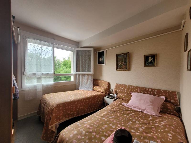 SECTEUR PLAGE - Appartement volume T2 avec CAVE et PARKING à 2 pas de la plage du HAVRE (76600)