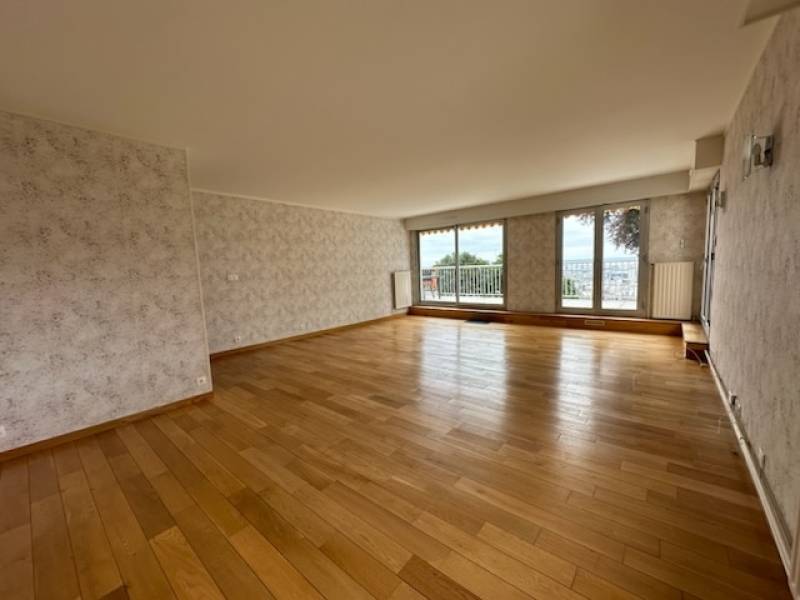 VENDU ! Appartement volume T4 avec belle TERRASSE SUD et ASCENSEUR dans résidence de standing située au HAVRE secteur FELIX FAURE (76620)