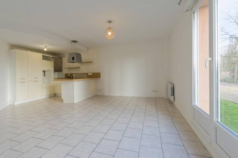 En EXCLUSIVITÉ, Appartement REZ DE JARDIN en vente à proximité de SAINT ROMAIN DE COLBOSC (76430)