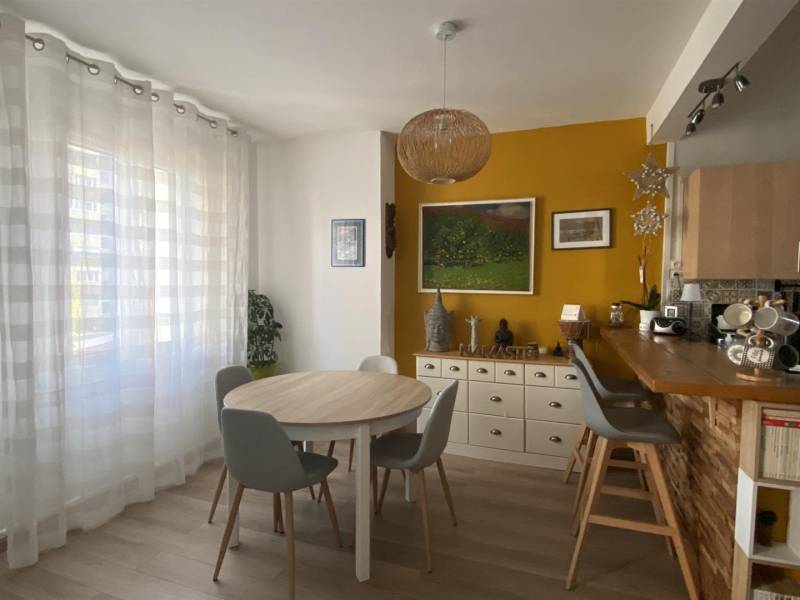 En EXCLUSIVITÉ, Appartement Volume 46m² avec CAVE situé proche des transports au HAVRE (76600) - Université Centre-Ville