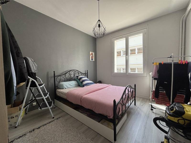 SOUS-COMPROMIS ! Appartement à vendre en TRÈS BON ÉTAT idéalement située en plein CENTRE-VILLE du HAVRE (76600)