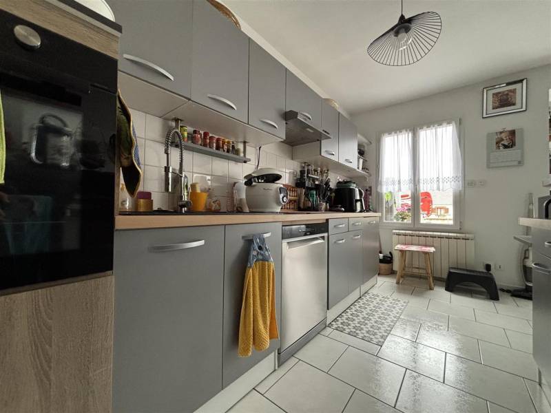 RARE A LA VENTE ! En EXCLUSIVITÉ, Appartement avec grande TERRASSE expo SUD situé dans le CENTRE d'ANGERVILLE L'ORCHER (76280)