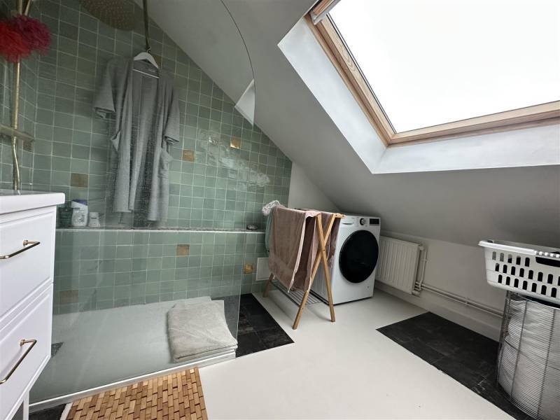 En EXCLUSIVITÉ, Appartement en TRÈS BON ÉTAT Volume T3 80m² au sol situé au HAVRE (76600) - Quartier de l'Eure.