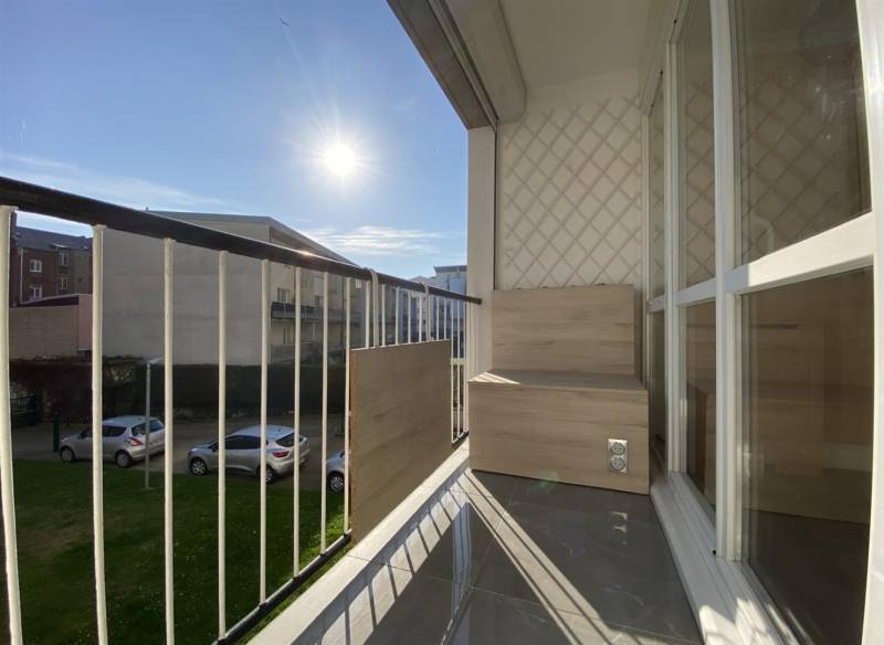 Appartement avec ASCENSEUR, BALCON et GARAGE en PARFAIT ÉTAT idéalement située à Danton - LE HAVRE (76600)