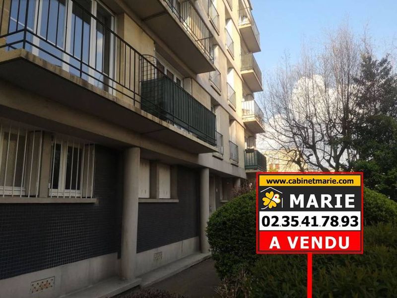 Vendu ! Appartement DUPLEX atypique avec CACHET situé en CENTRE VILLE DU HAVRE (76600), proche COTY