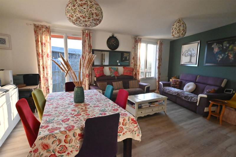 BEL Appartement Volume T4 avec BALCON idéalement situé au HAVRE (76600) - Centre-Ville