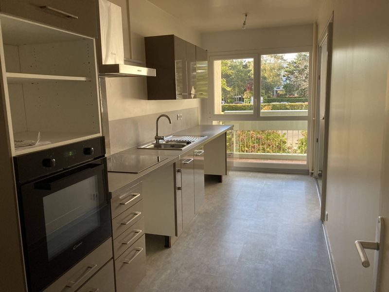 À vendre, APPARTEMENT T3 de 69m² HABITABLES en BON ÉTAT situé au HAVRE - 