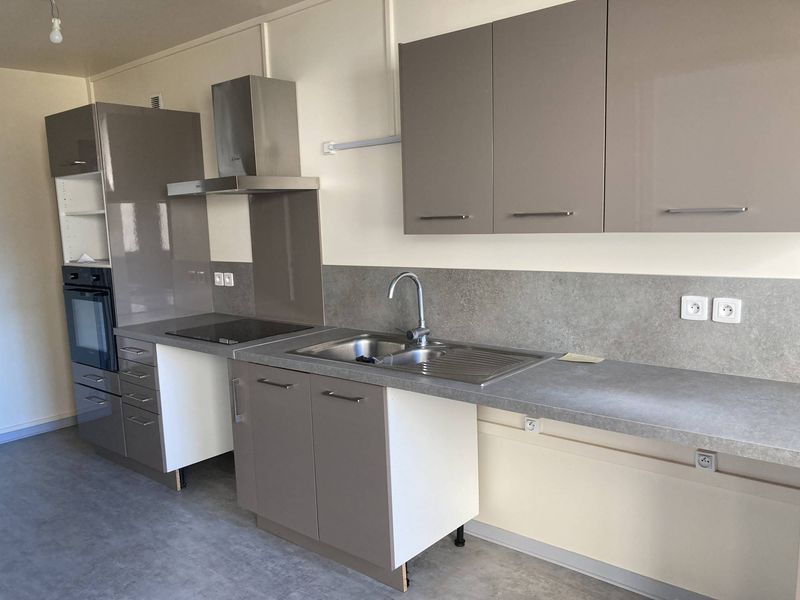 À vendre, APPARTEMENT T3 de 69m² HABITABLES en BON ÉTAT situé au HAVRE - 