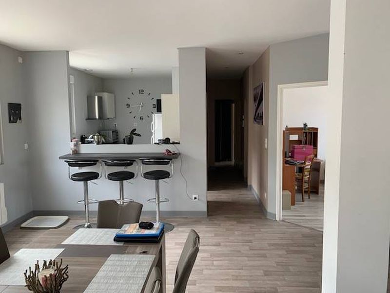 BEL et SPACIEUX APPARTEMENT T4 avec STATIONNEMENT situé à HARFLEUR - CENTRE (76700)