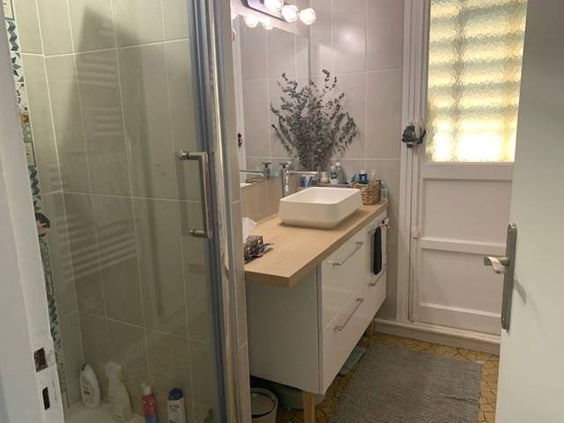 À vendre, BEL APPARTEMENT T2 avec LOGGIA - vue DÉGAGÉE - idéalement situé en CENTRE VILLE DU HAVRE, proche PLAGE