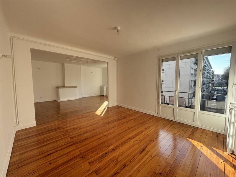 Appartement Volume T5 avec BALCON et ASCENSEUR idéalement situé en Centre-Ville du HAVRE (76600) - Square SAINT-ROCH