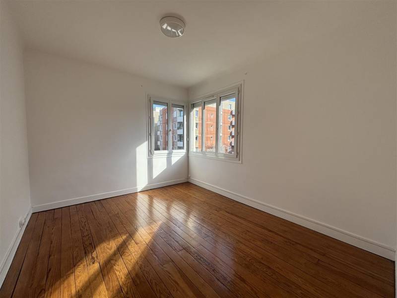 Appartement Volume T3 avec BALCON et ASCENSEUR idéalement situé en Centre-Ville du HAVRE (76600) - Square SAINT-ROCH