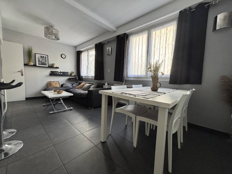 Appartement en TRÈS BON ÉTAT idéalement située en plein CENTRE-VILLE du HAVRE (76600)