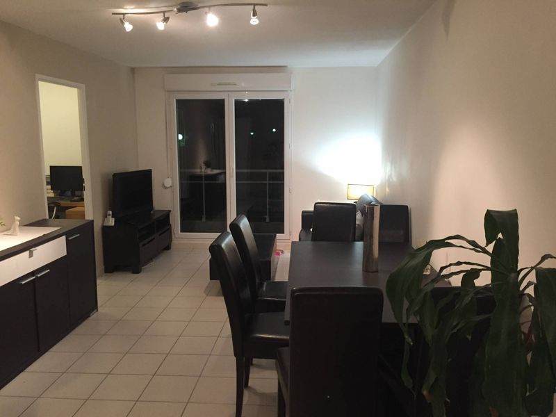 À vendre,  BEL APPARTEMENT T3 avec GRAND BALCON SUD situé à BLÉVILLE (76620)