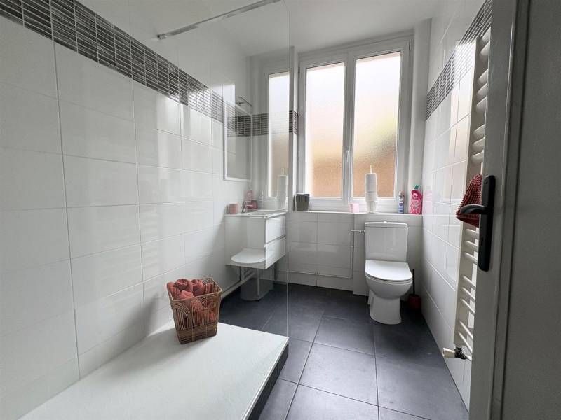 BEL Appartement 47m² en TRÈS BON ÉTAT avec BALCON idéalement situé en CENTRE-VILLE du HAVRE (76600) - St-Roch