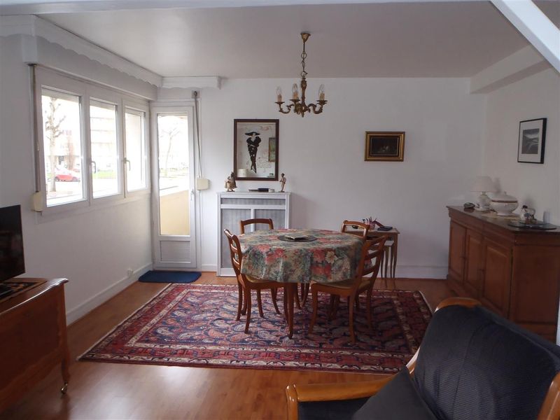 À vendre, APPARTEMENT avec LOGGIA T3 situé en CENTRE VILLE (76600), proche PLAGE
