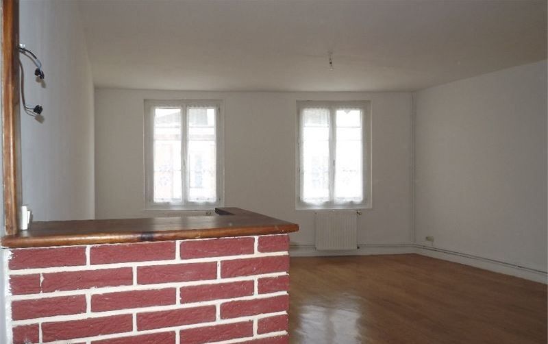 À vendre, APPARTEMENT DUPLEX en BON ÉTAT T3 en PLEIN CENTRE de BOLBEC (76210)
