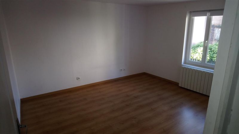 À vendre, APPARTEMENT BON ÉTAT T4 à LILLEBONNE  (76170) - CENTRE VILLE